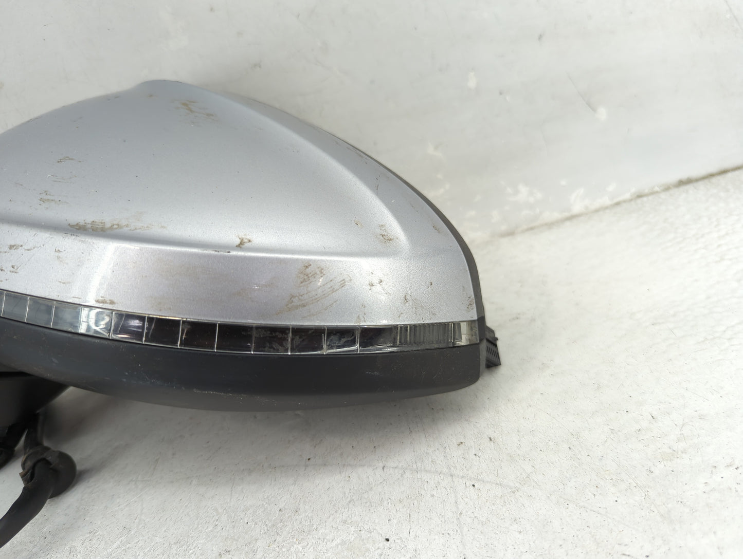 2017-2019 Audi A4 Driver Side View Mirror - Left Door Mirror OEM Used - Oemusedautoparts1.com