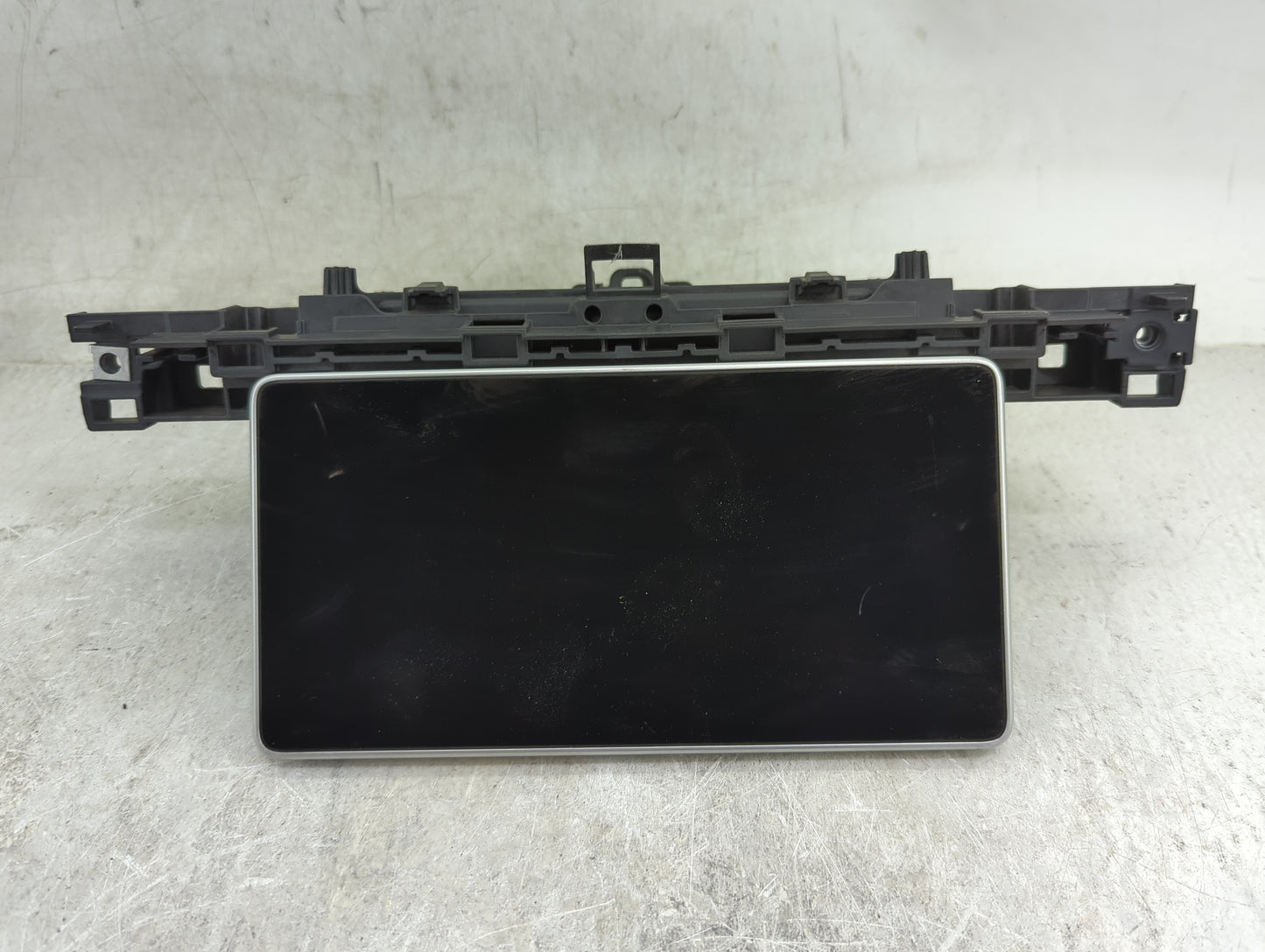 2017-2019 Audi A4 Information Display Screen - Oemusedautoparts1.com