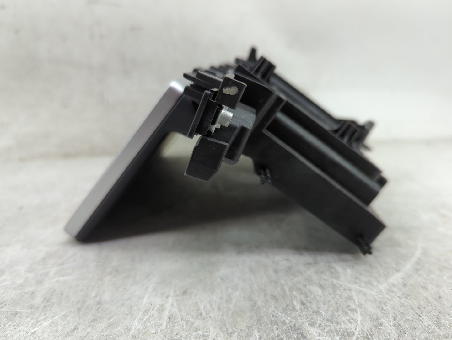 2017-2019 Audi A4 Information Display Screen - Oemusedautoparts1.com