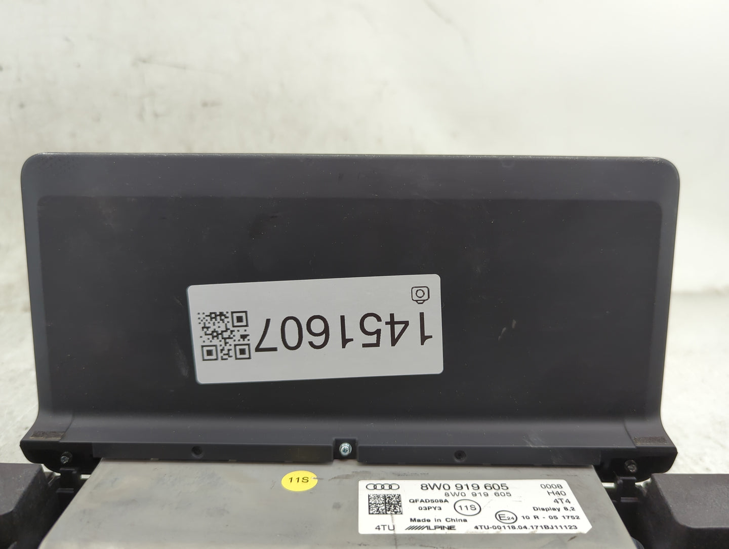 2017-2019 Audi A4 Information Display Screen - Oemusedautoparts1.com