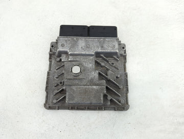 2018-2019 Audi A4 PCM Engine Control Computer ECU ECM PCU OEM P/N:06L 907 425 C 8W0 9Q6 259 J Fits Fits 2018 2019 OEM Used A