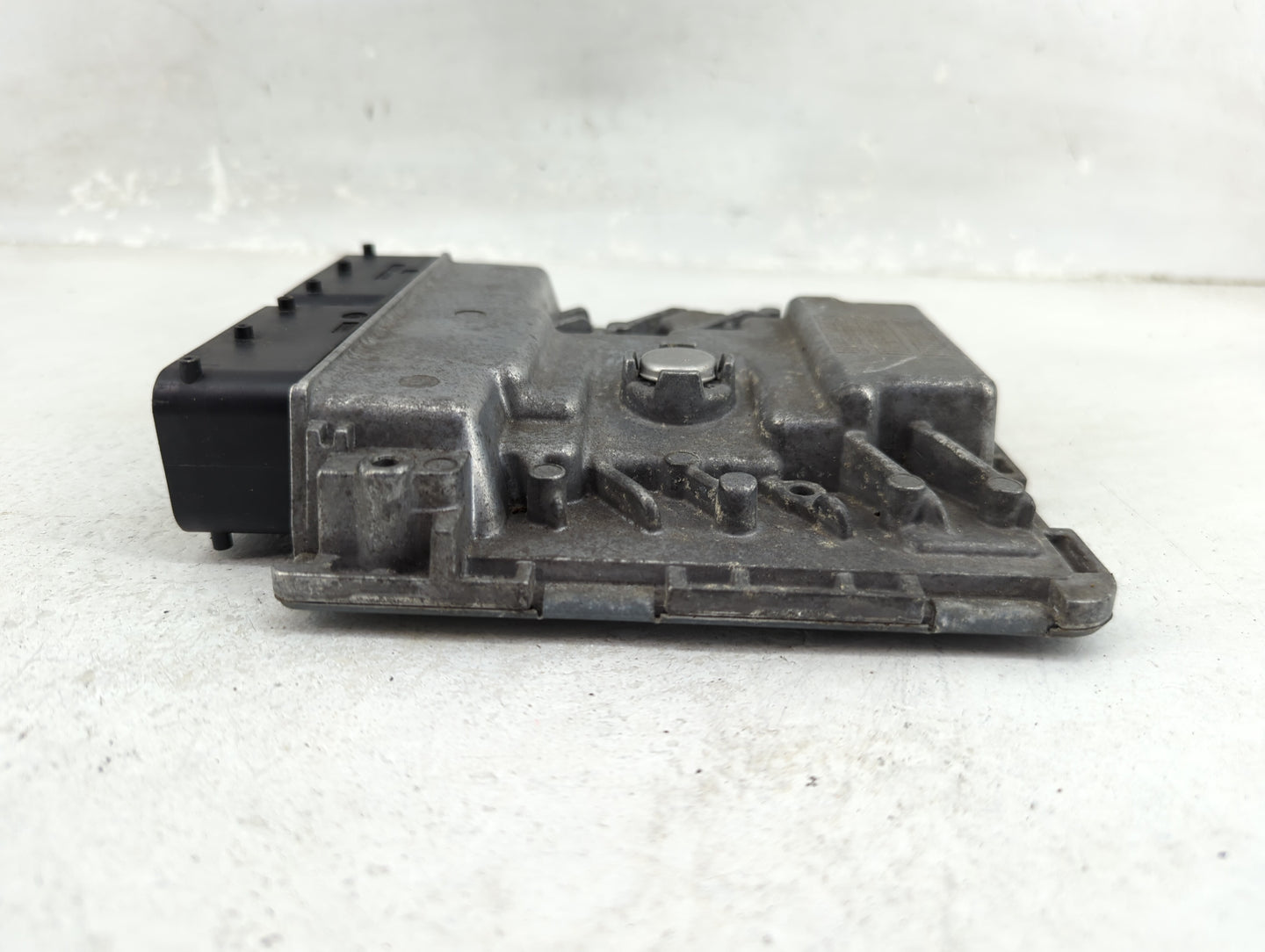 2018-2019 Audi A4 PCM Engine Control Computer ECU ECM PCU OEM P/N:06L 907 425 C 8W0 9Q6 259 J Fits Fits 2018 2019 OEM Used A