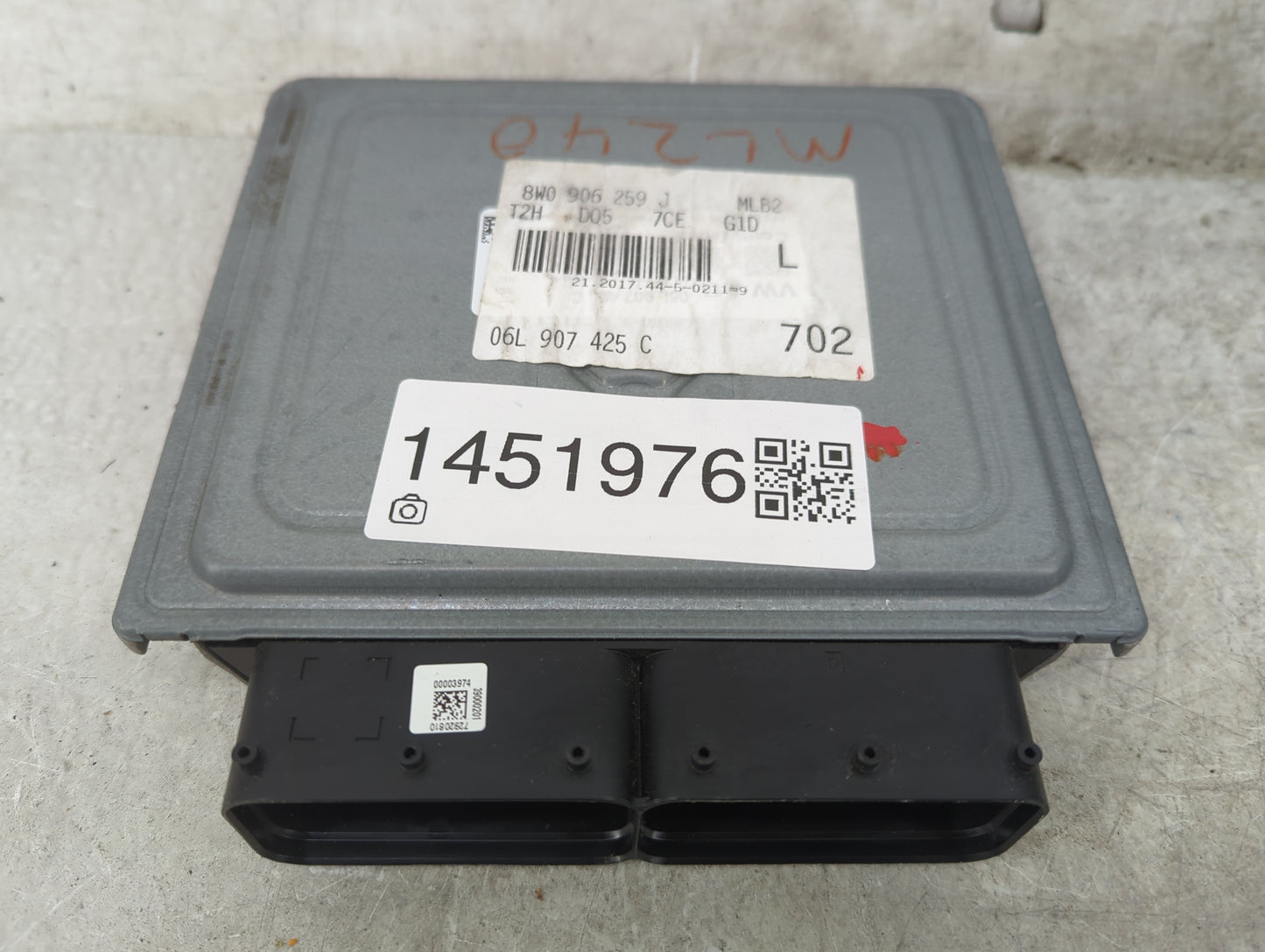 2018-2019 Audi A4 PCM Engine Control Computer ECU ECM PCU OEM P/N:8W0906259J 06L907425C Fits Fits 2018 2019 OEM Used Auto Pa