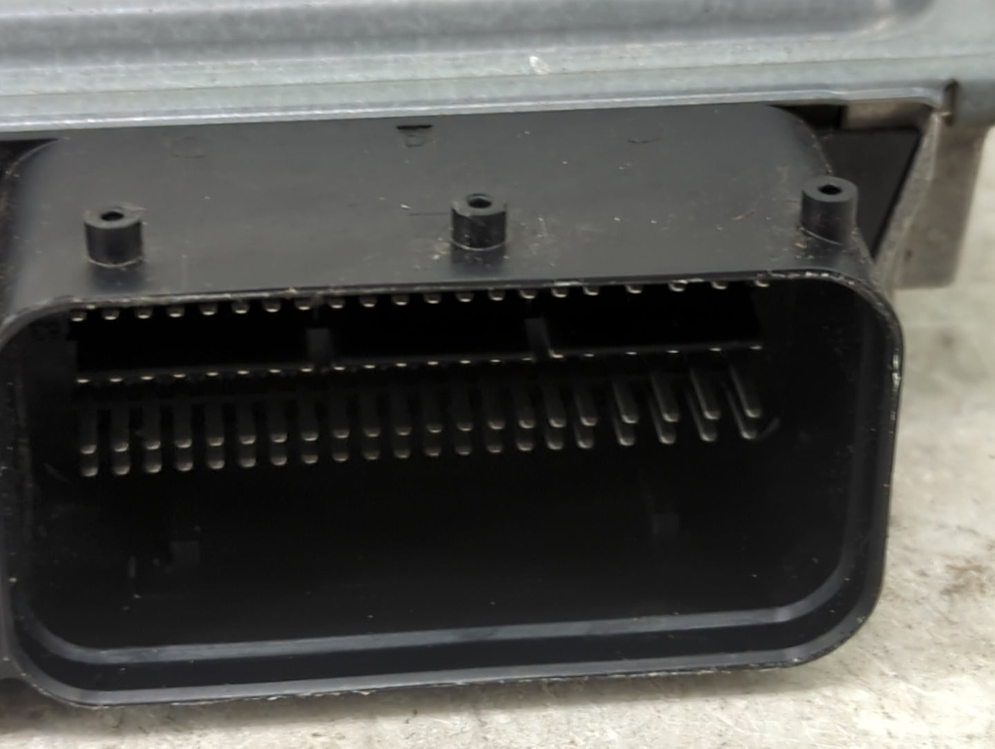 2018-2019 Audi A4 PCM Engine Control Computer ECU ECM PCU OEM P/N:8W0906259J 06L907425C Fits Fits 2018 2019 OEM Used Auto Pa