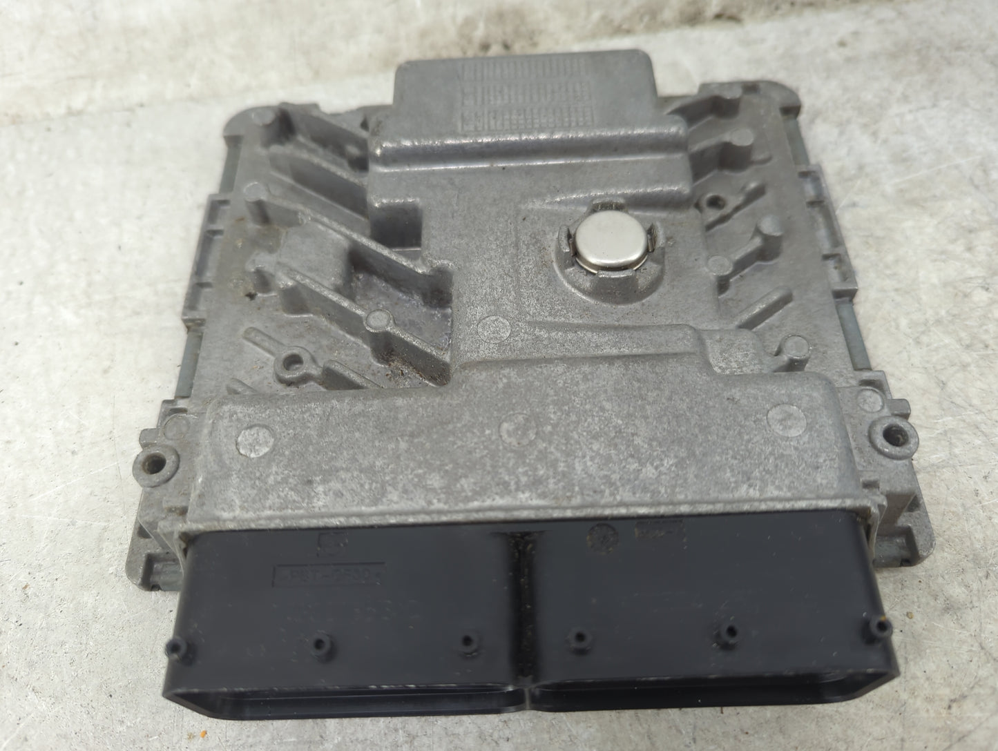 2018-2019 Audi A4 PCM Engine Control Computer ECU ECM PCU OEM P/N:8W0906259J 06L907425C Fits Fits 2018 2019 OEM Used Auto Pa