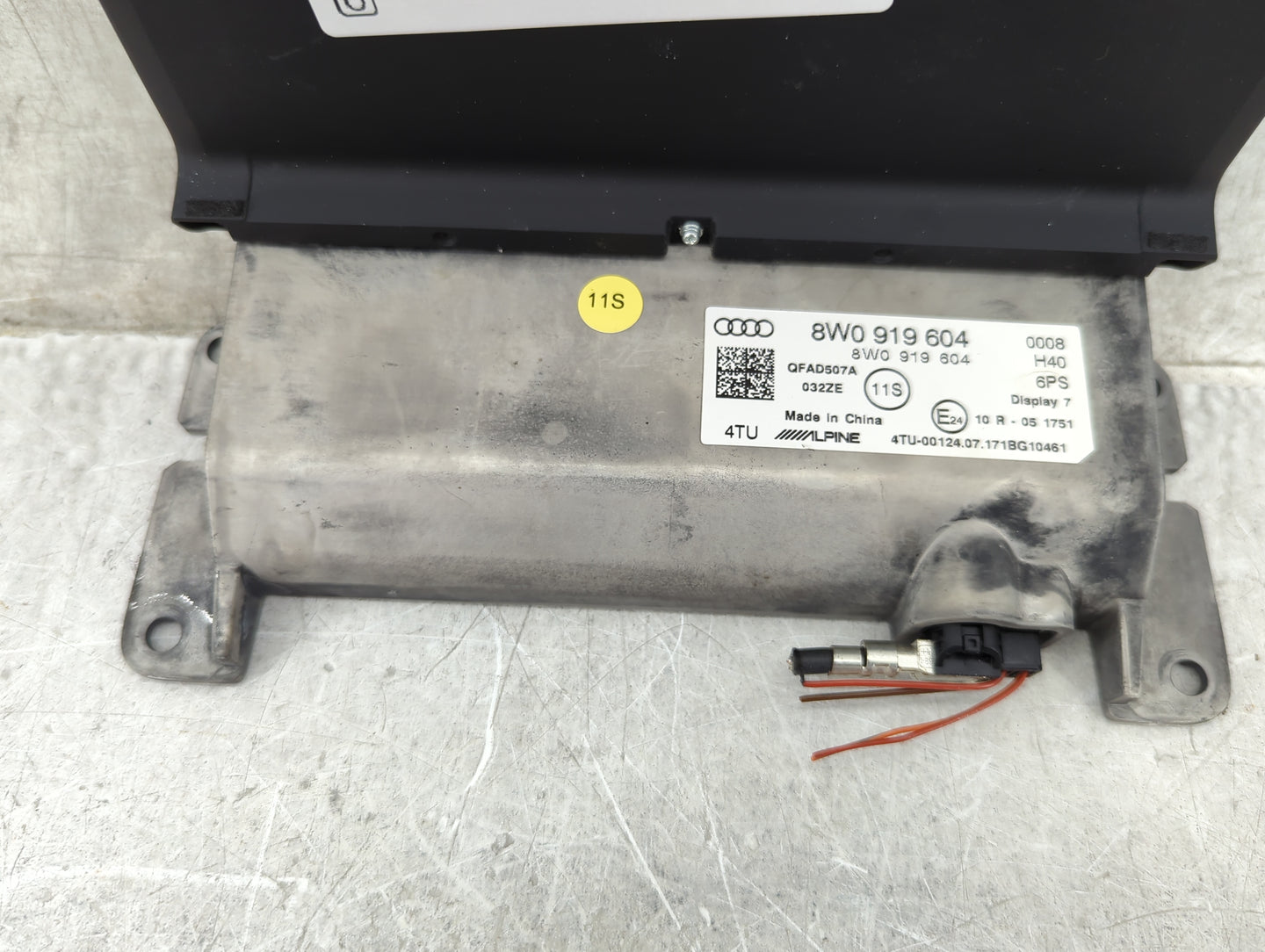 2017-2019 Audi A4 Information Display Screen - Oemusedautoparts1.com