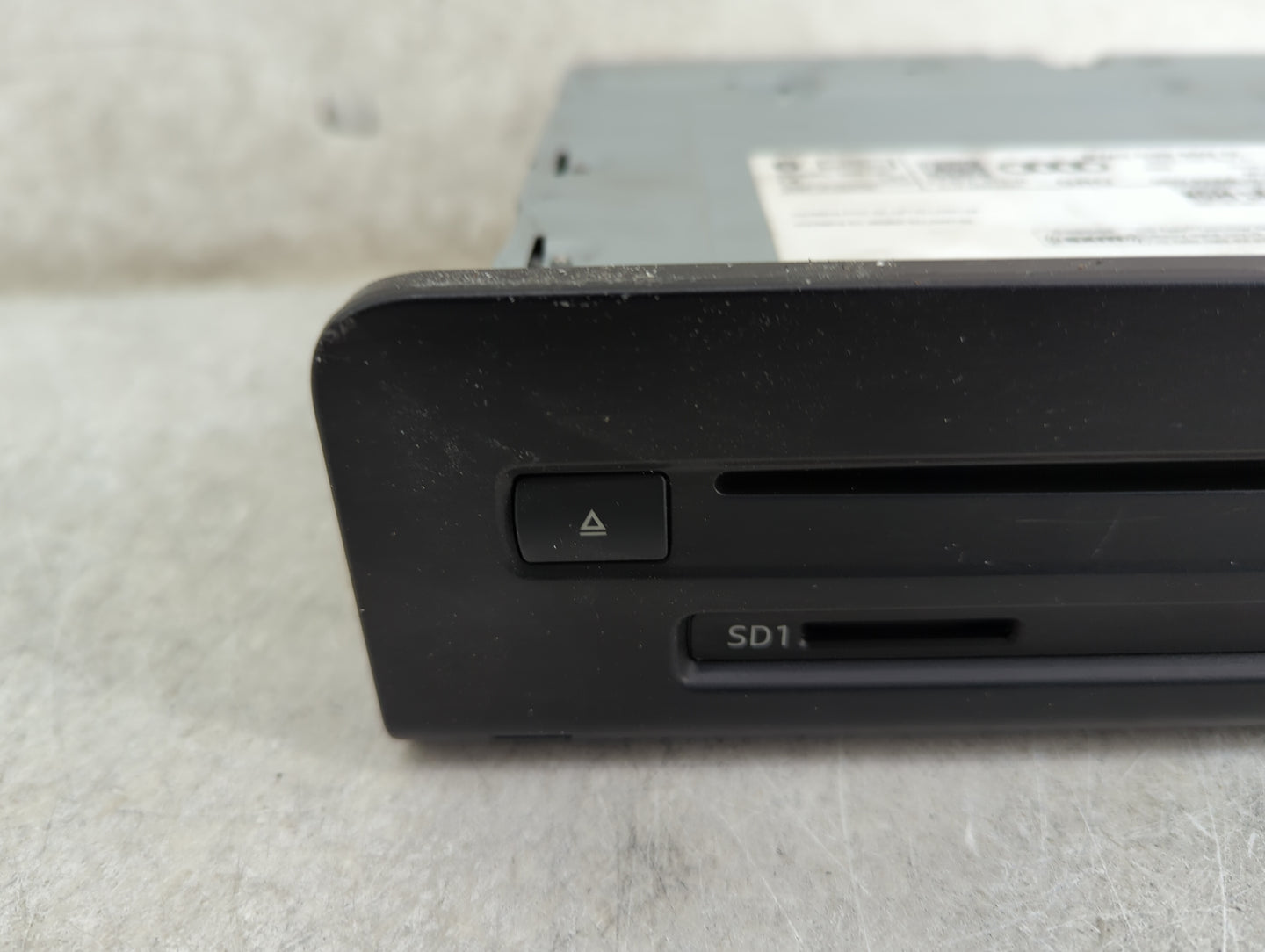 2018 Audi A4 Radio AM FM Cd Player Receiver Replacement P/N:8W0035652G 8W0035652A, 28605901, XPYELLAW133 Fits Fits 2019 2020