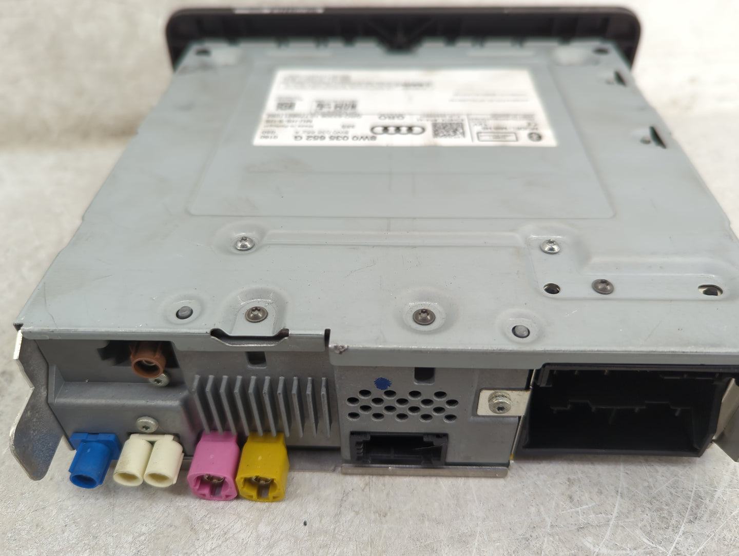 2018 Audi A4 Radio AM FM Cd Player Receiver Replacement P/N:8W0035652G 8W0035652A, 28605901, XPYELLAW133 Fits Fits 2019 2020