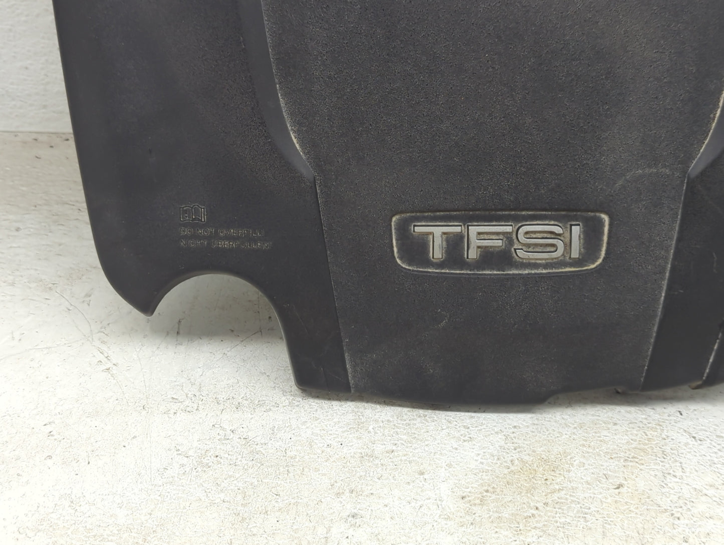 2018 Audi A4 Engine Cover - Oemusedautoparts1.com