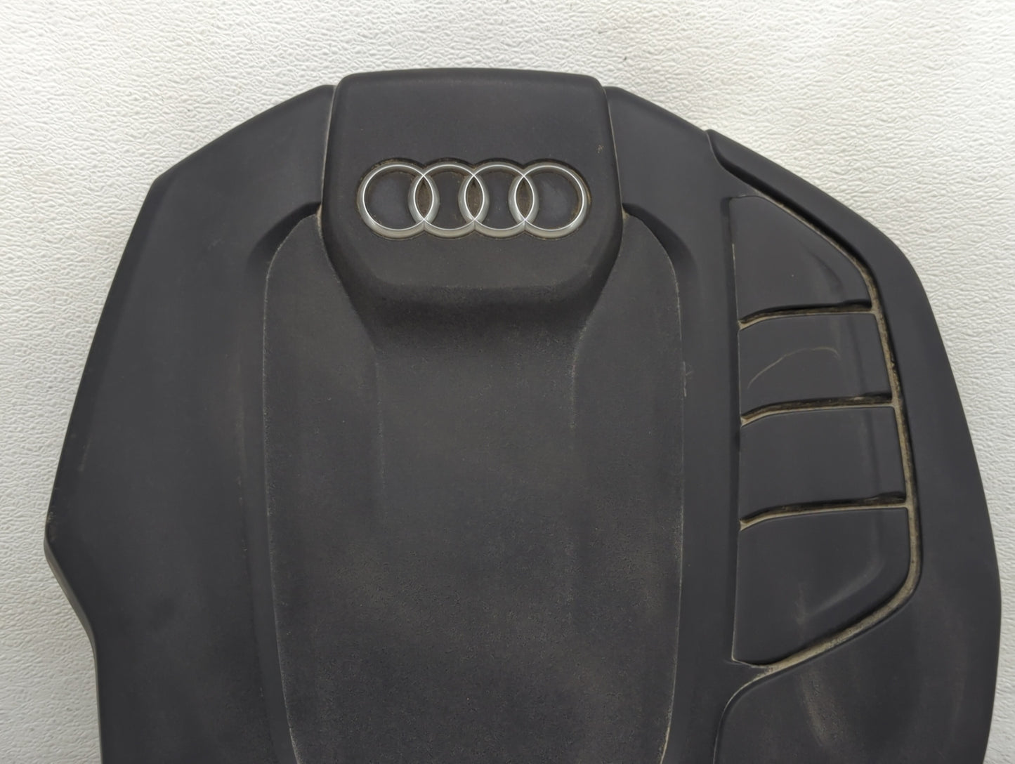 2018 Audi A4 Engine Cover - Oemusedautoparts1.com