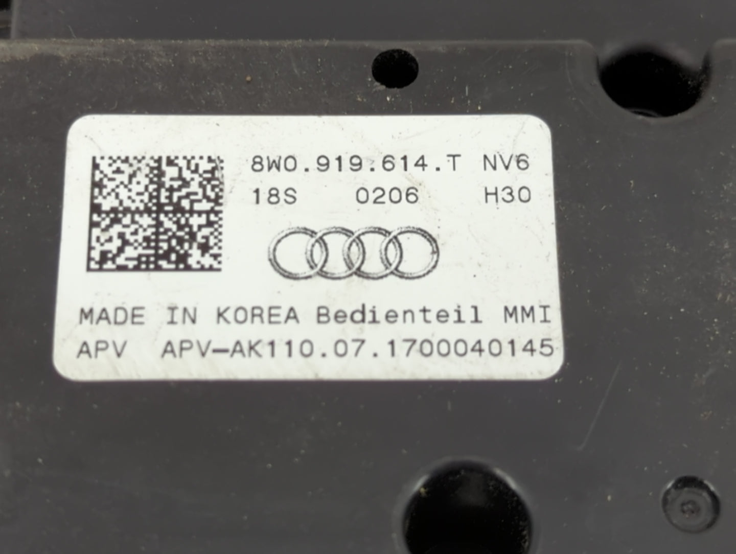 2017-2019 Audi A4 Radio AM FM Cd Player Receiver Replacement P/N:8W0 919 614 T Fits Fits 2017 2018 2019 OEM Used Auto Parts 