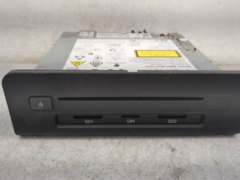 compare product 2017-2019 Audi A4 Radio AM FM Cd Player Receiver Replacement P/N:T8GA270 6434A-A270, 8W5 035 880 B Fits Fits 2017 2018 2019 2020 OEM Used Auto Parts