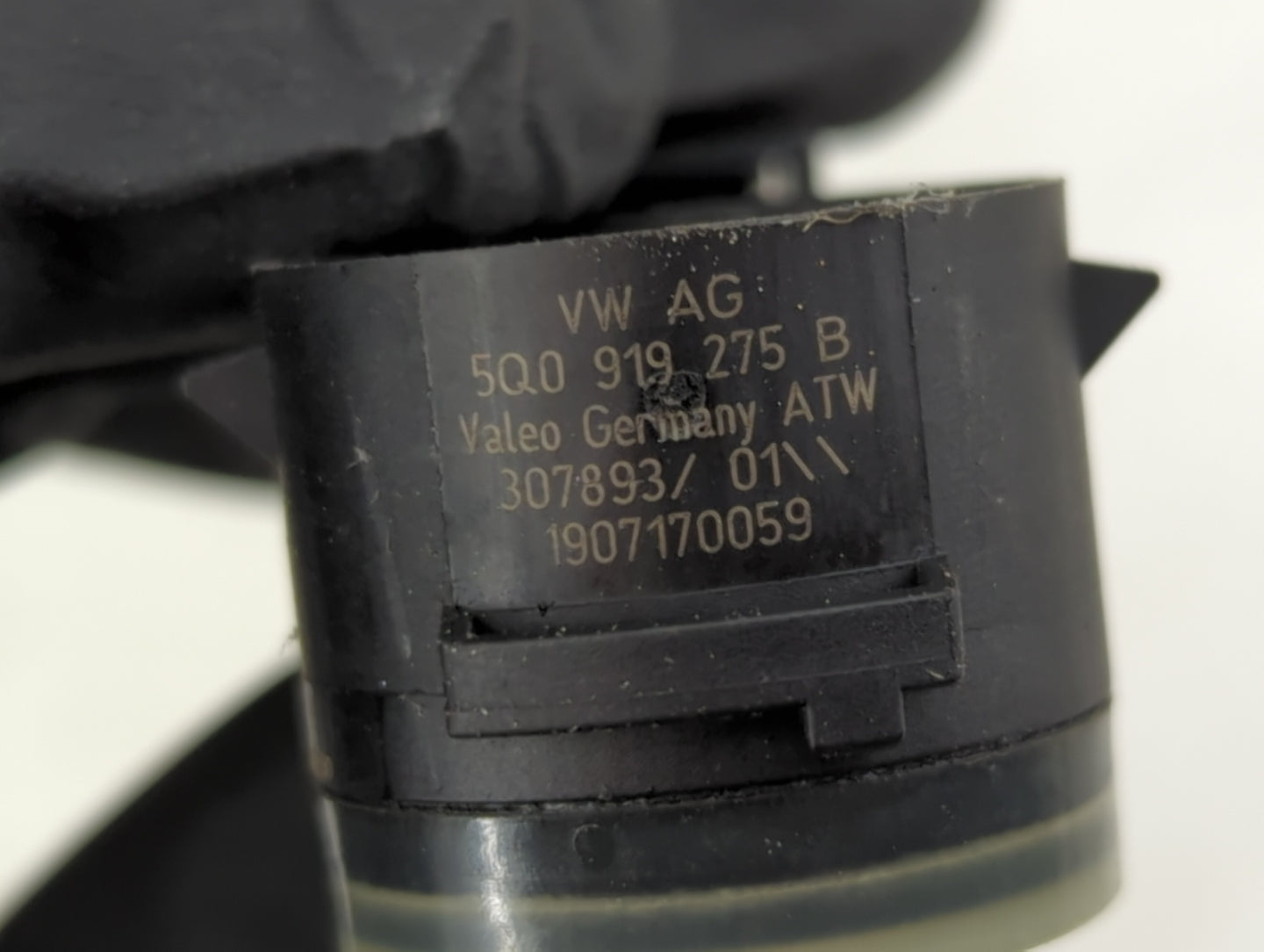 2018 Audi A4 Front Park Assist Sensor Black 1456340 - Oemusedautoparts1.com