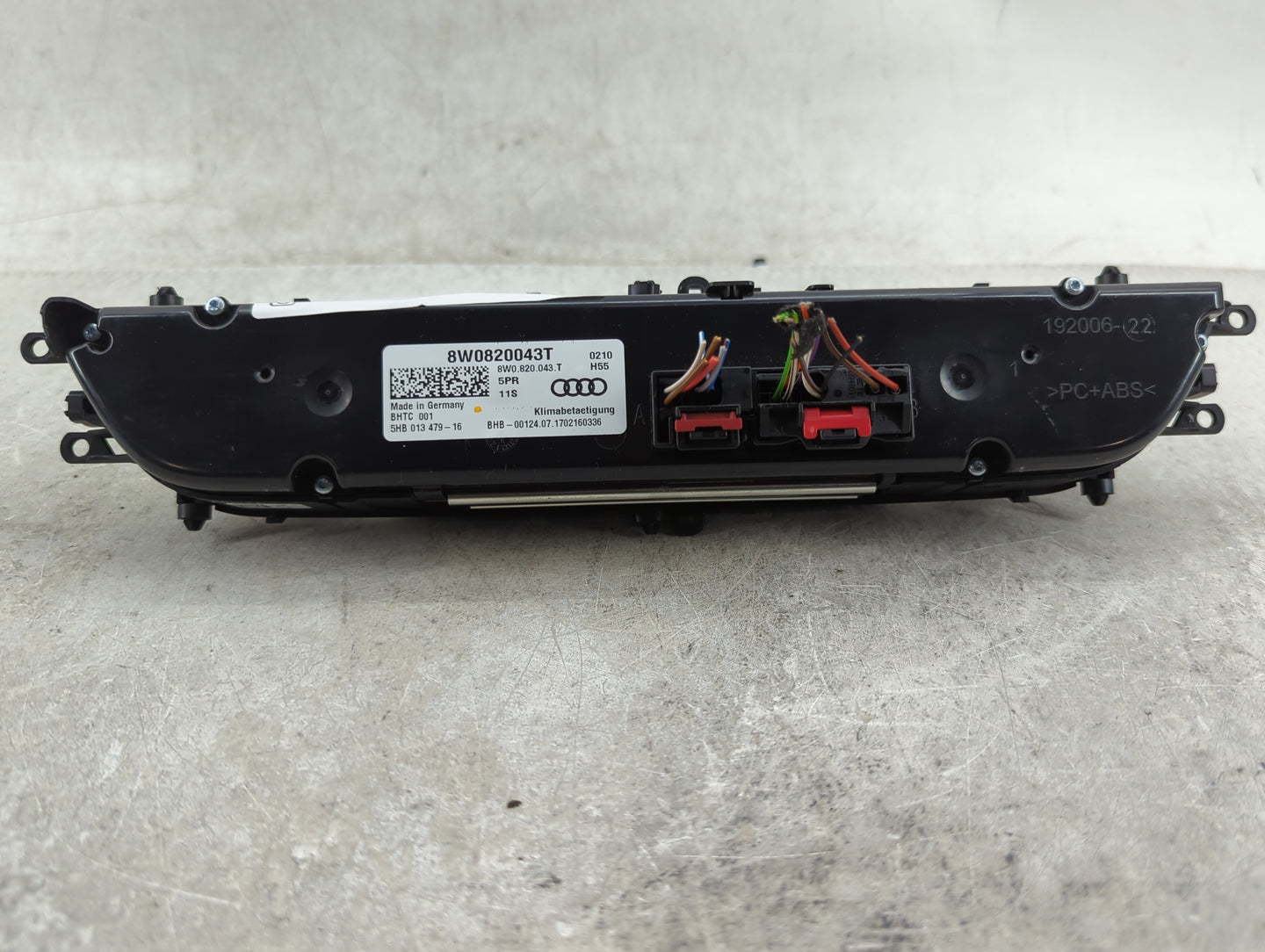 2017-2019 Audi A4 Climate Control Module Temperature AC/Heater Replacement P/N:8W0820043T Fits Fits 2017 2018 2019 2020 OEM 