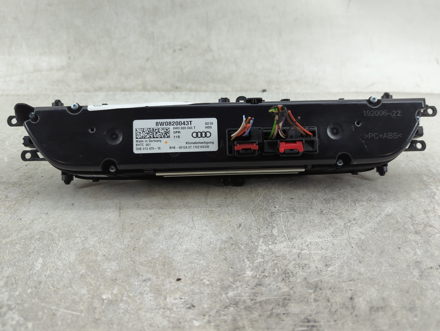 2017-2019 Audi A4 Climate Control Module Temperature AC/Heater Replacement P/N:8W0820043T Fits Fits 2017 2018 2019 2020 OEM 