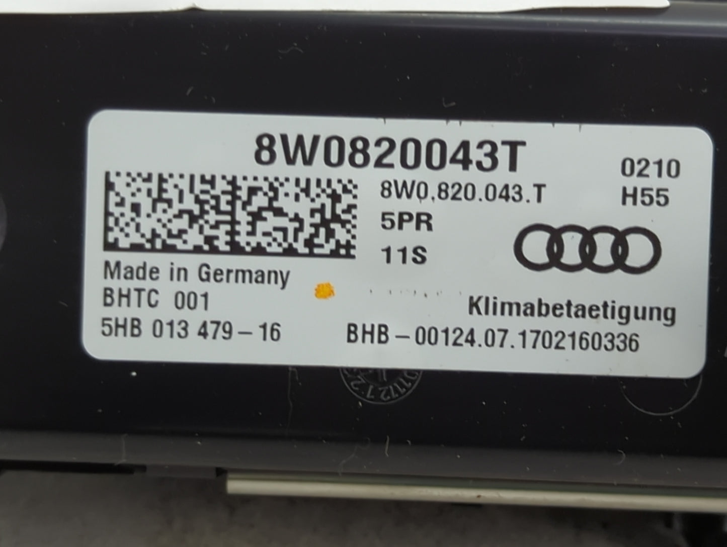 2017-2019 Audi A4 Climate Control Module Temperature AC/Heater Replacement P/N:8W0820043T Fits Fits 2017 2018 2019 2020 OEM 