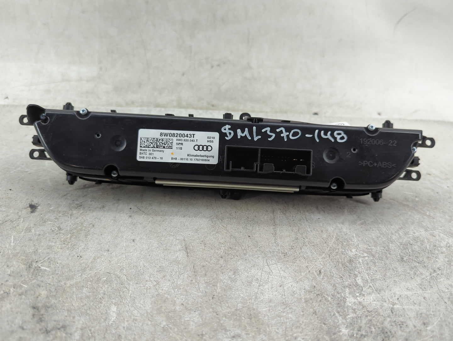 2017-2019 Audi A4 Climate Control Module Temperature AC/Heater Replacement P/N:8W0820043T Fits Fits 2017 2018 2019 2020 OEM 