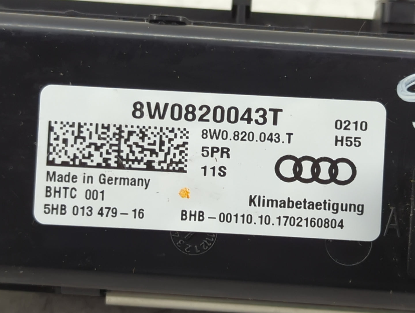 2017-2019 Audi A4 Climate Control Module Temperature AC/Heater Replacement P/N:8W0820043T Fits Fits 2017 2018 2019 2020 OEM 
