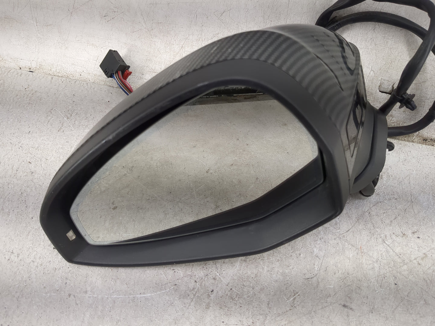 2017-2019 Audi A4 Driver Side View Mirror - Left Door Mirror OEM Used - Oemusedautoparts1.com