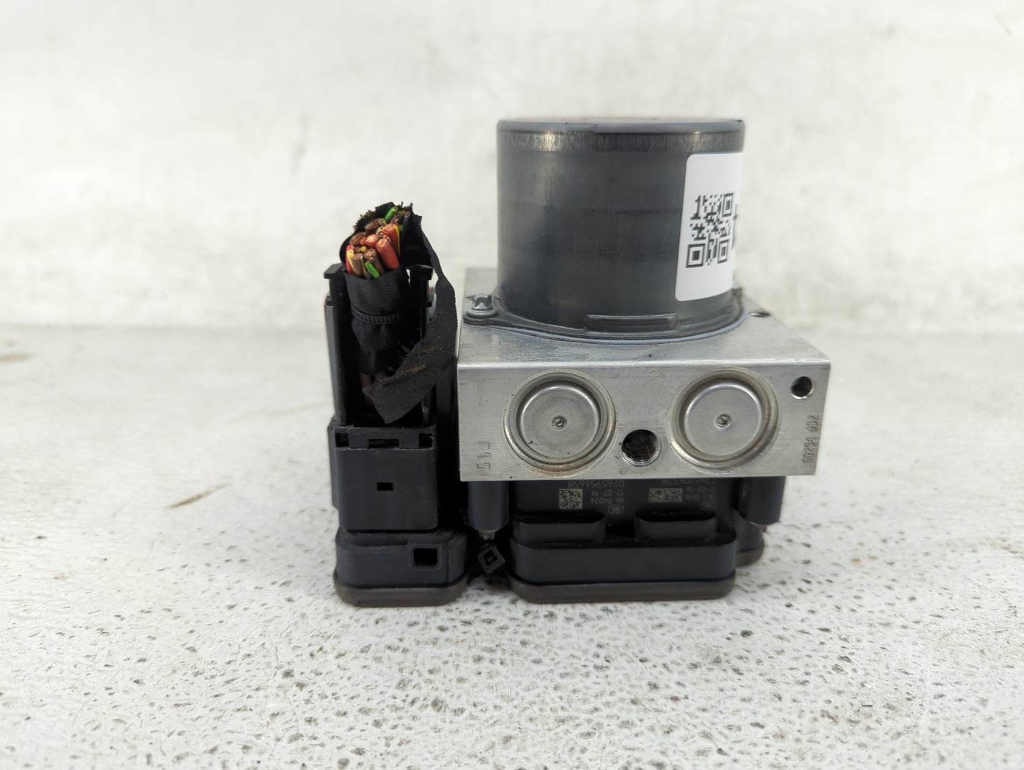 2017-2019 Audi A4 ABS Pump Control Module Replacement P/N:8W0614517N 269793, 0265267078 Fits Fits 2017 2018 2019 OEM Used Au