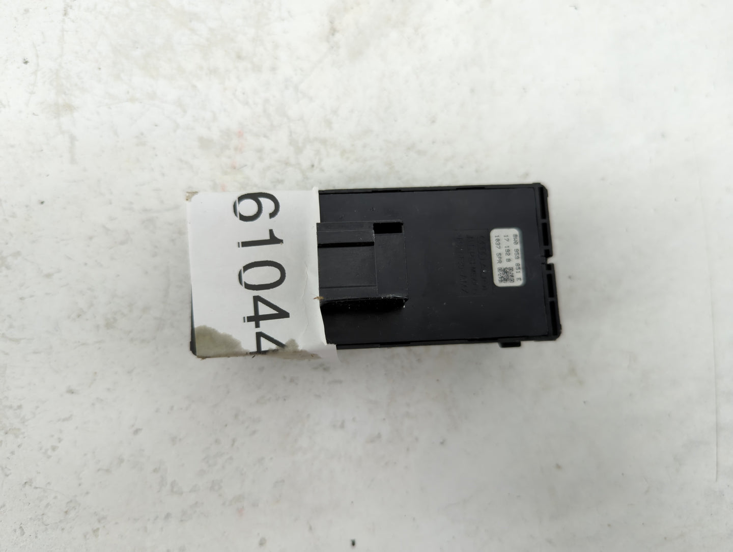 2017-2019 Audi A4 Master Power Window Switch Replacement Driver Side Left P/N:8W0959851E Fits Fits 2017 2018 2019 OEM Used A