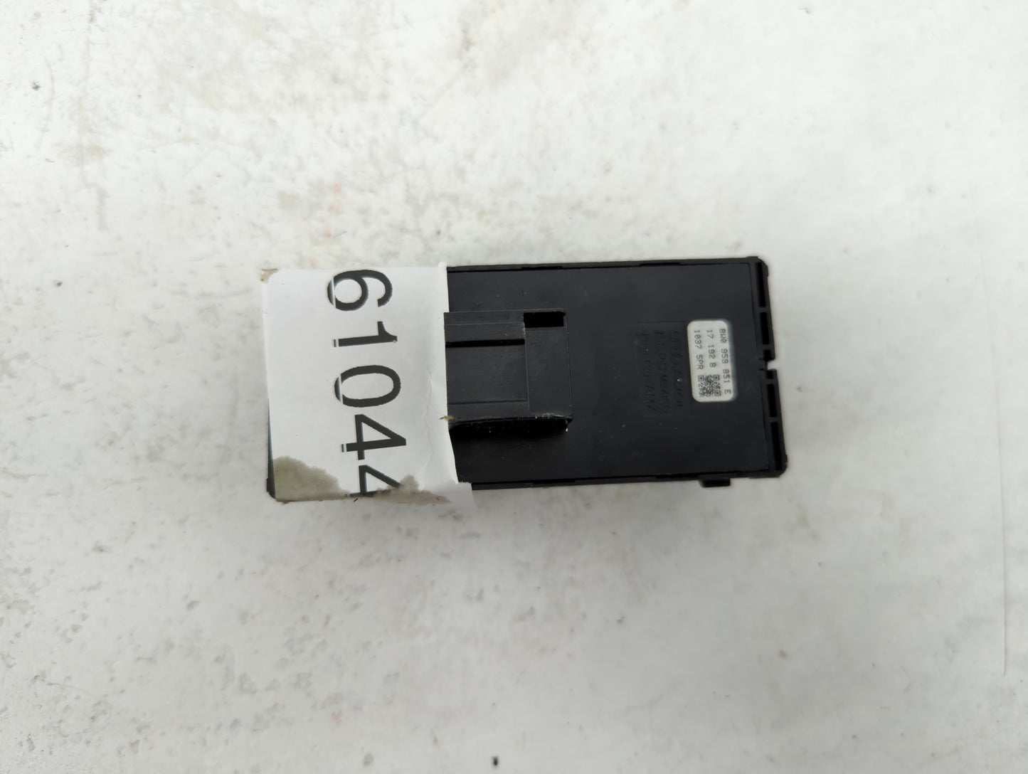 2017-2019 Audi A4 Master Power Window Switch Replacement Driver Side Left P/N:8W0959851E Fits Fits 2017 2018 2019 OEM Used A