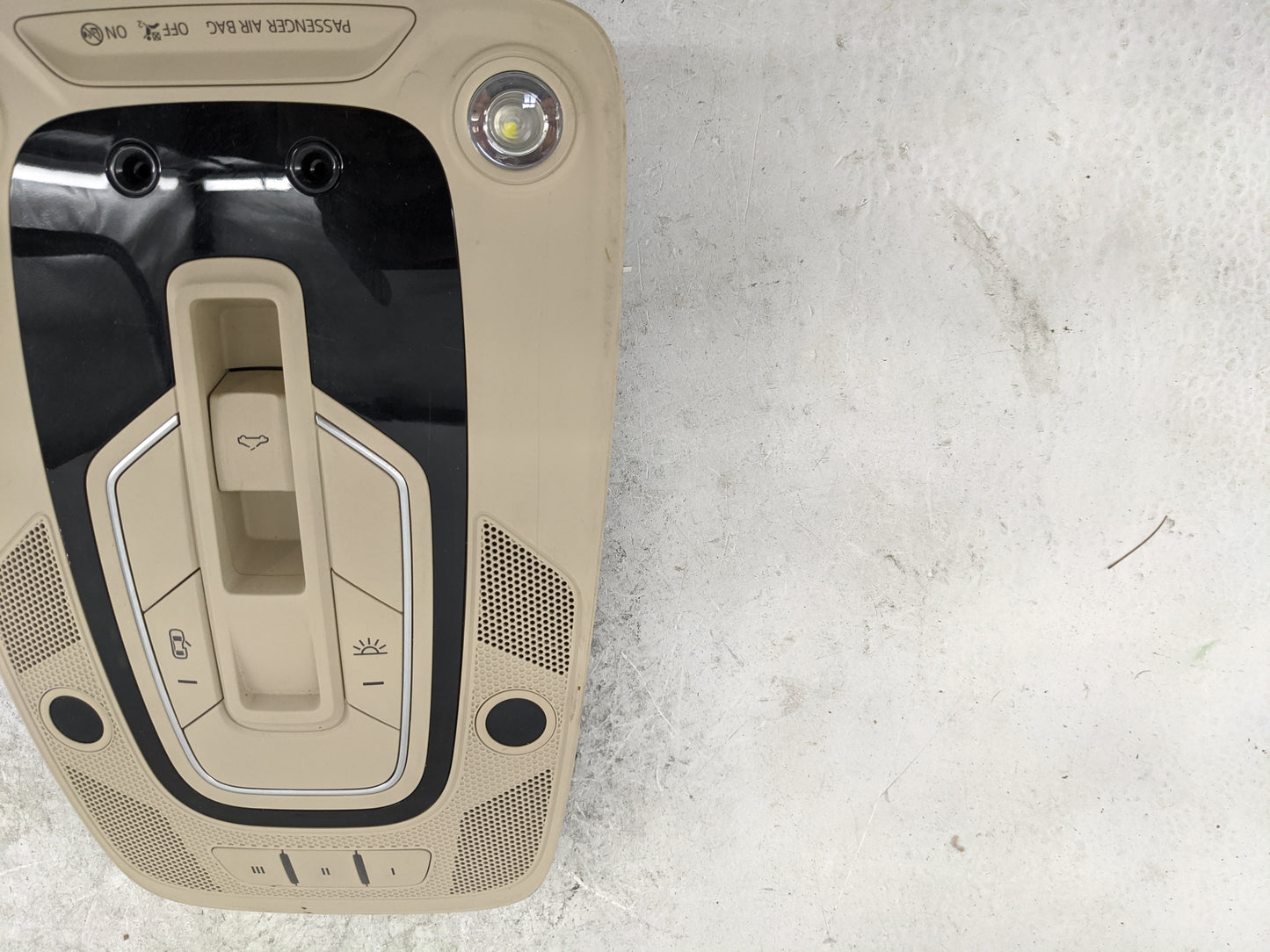 2017-2018 Audi A4 Overhead Roof Console Tan - Oemusedautoparts1.com