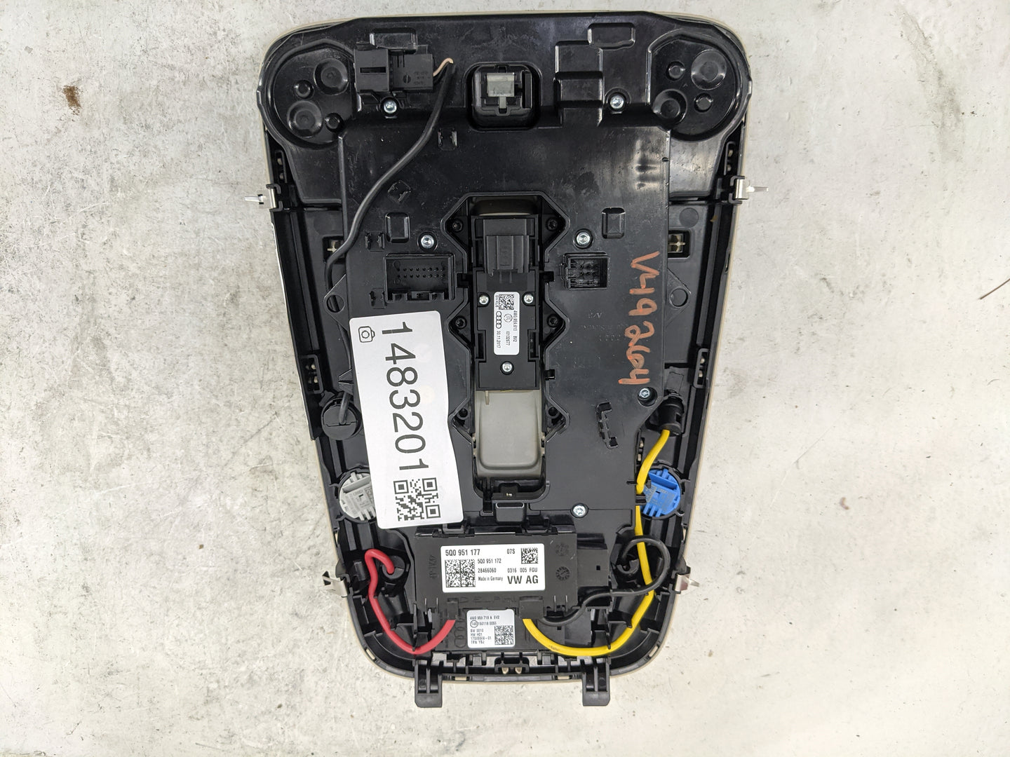 2017-2018 Audi A4 Overhead Roof Console Tan - Oemusedautoparts1.com