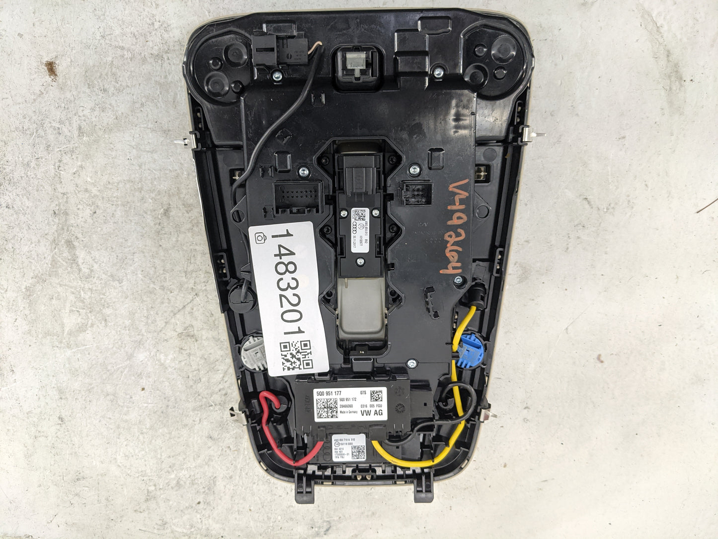 2017-2018 Audi A4 Overhead Roof Console Tan - Oemusedautoparts1.com