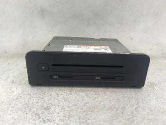 compare product 2018 Audi A4 Radio AM FM Cd Player Receiver Replacement P/N:8W0035652G 8W0035652A, 28605901 Fits Fits 2019 2020 OEM Used Auto Parts