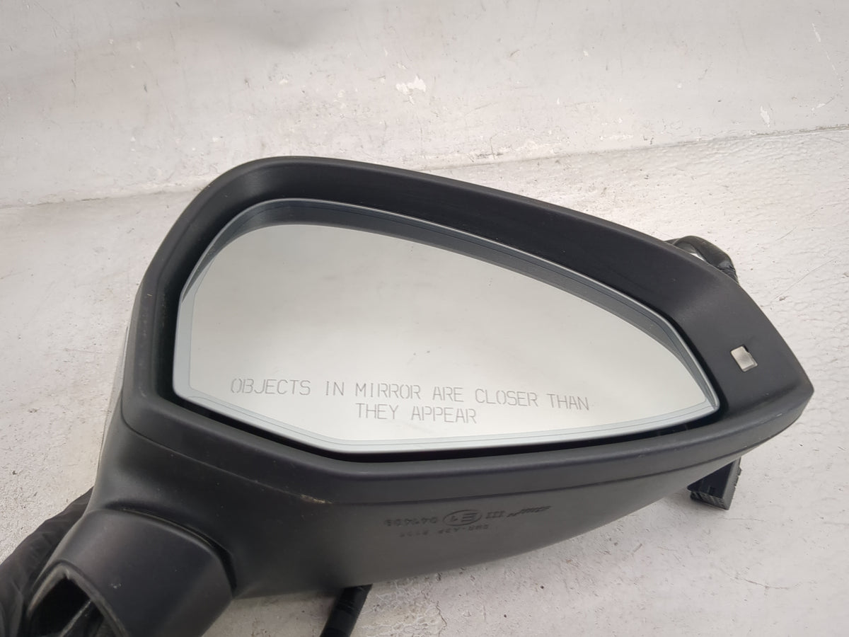 2017-2019 Audi A4 Passenger Side View Mirror - Right Door Mirror OEM Used - Oemusedautoparts1.com