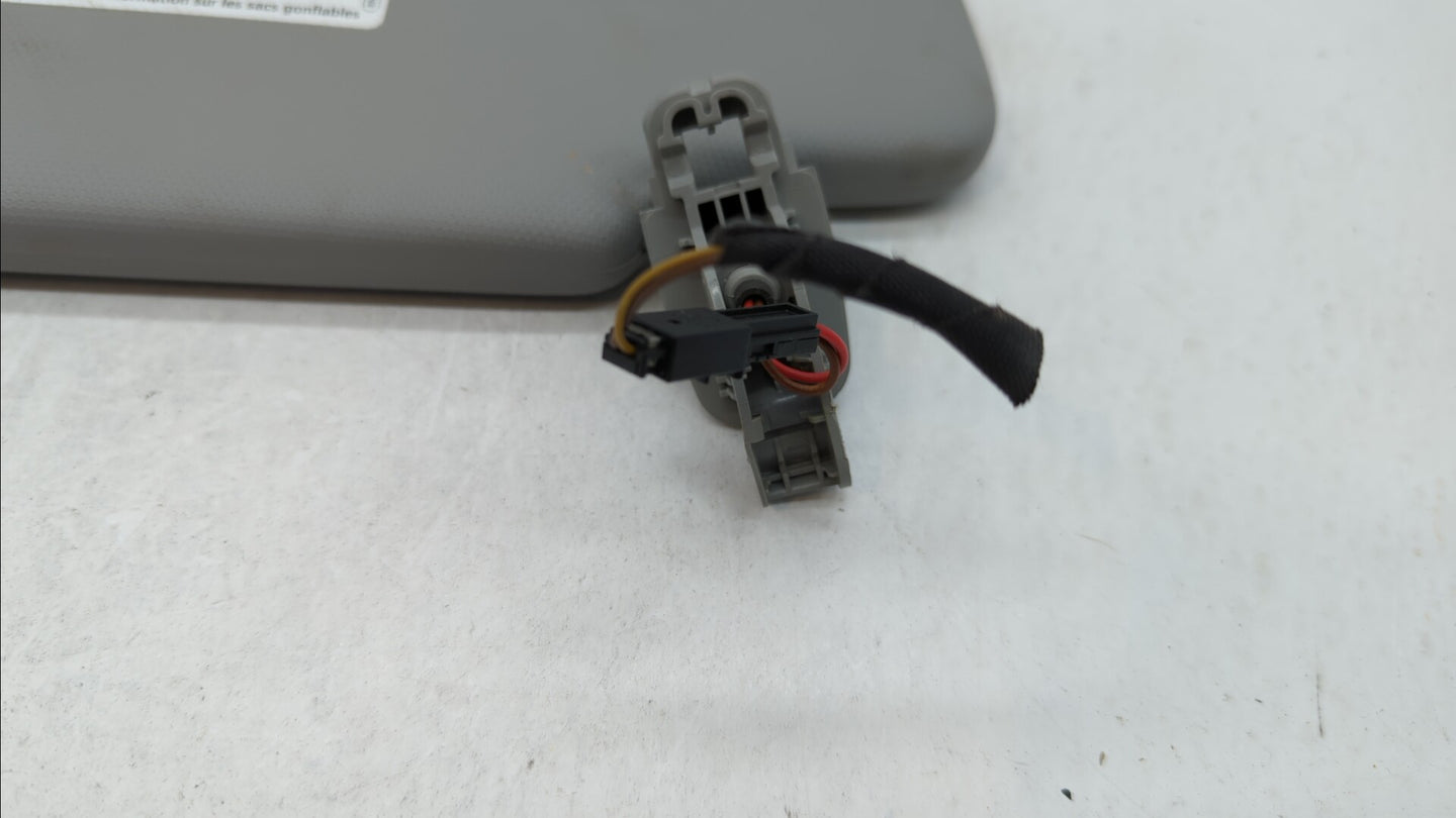 2017 Audi A4 Sun Visor Shade Replacement Passenger Right Mirror Fits OEM Used Auto Parts - Oemusedautoparts1.com