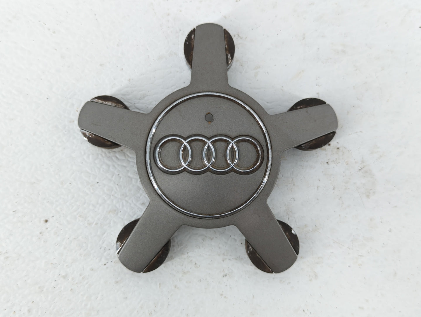 2018 Audi A4 Rim Wheel Center Cap Grey - Oemusedautoparts1.com