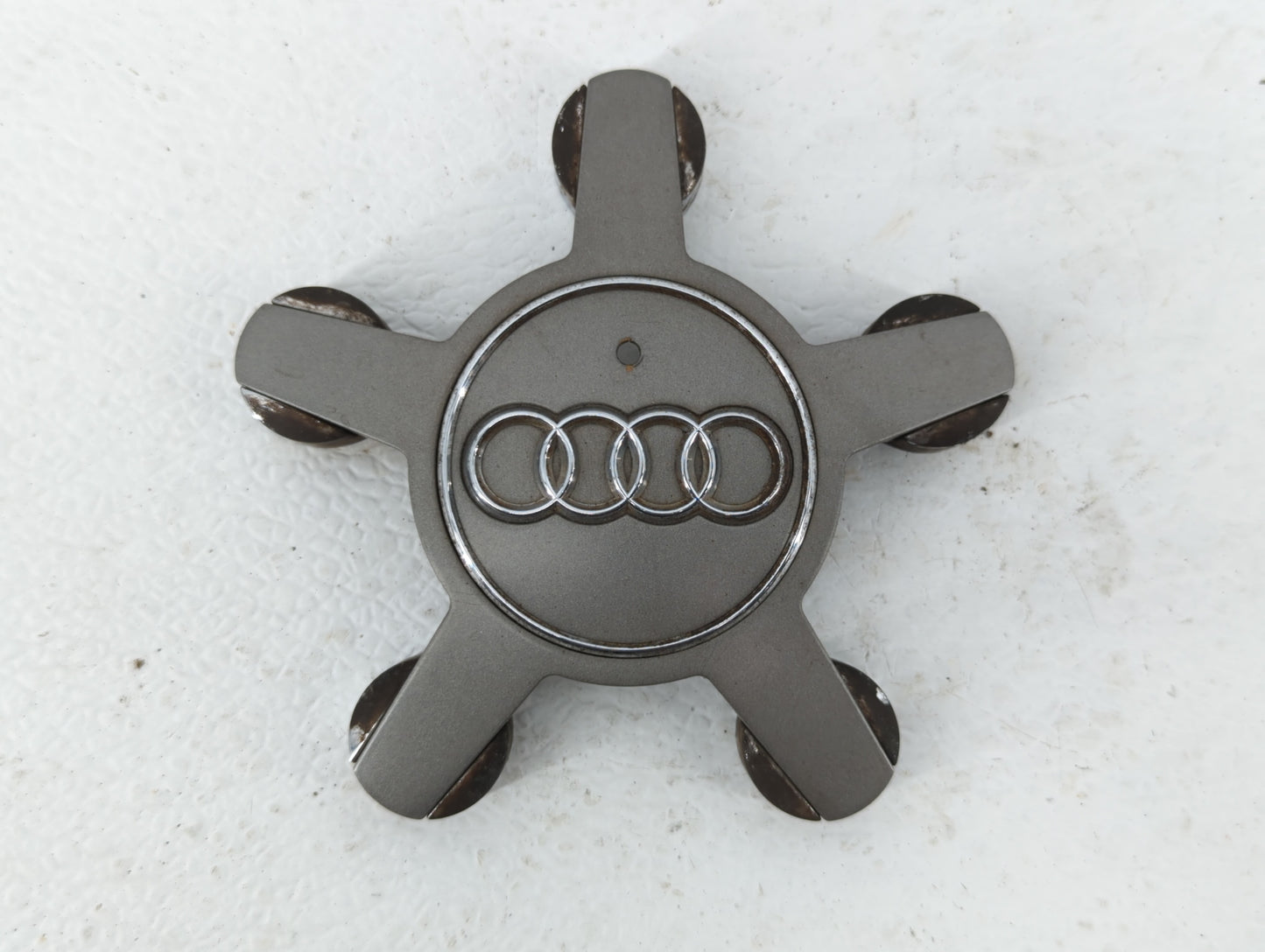 2018 Audi A4 Rim Wheel Center Cap Grey - Oemusedautoparts1.com