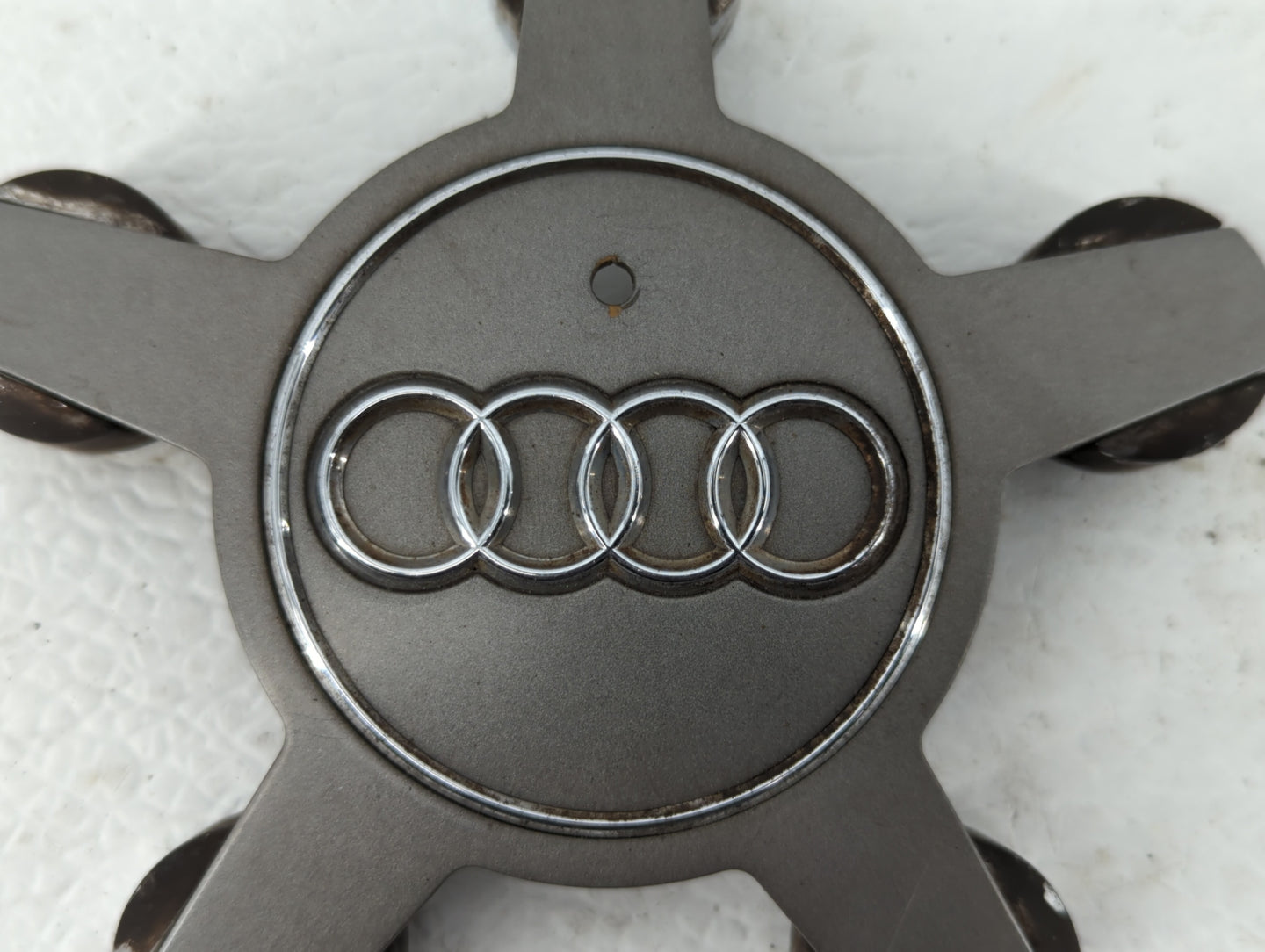 2018 Audi A4 Rim Wheel Center Cap Grey - Oemusedautoparts1.com