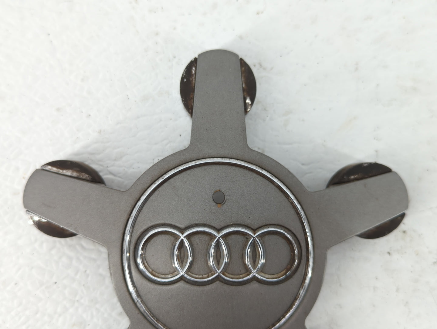 2018 Audi A4 Rim Wheel Center Cap Grey - Oemusedautoparts1.com