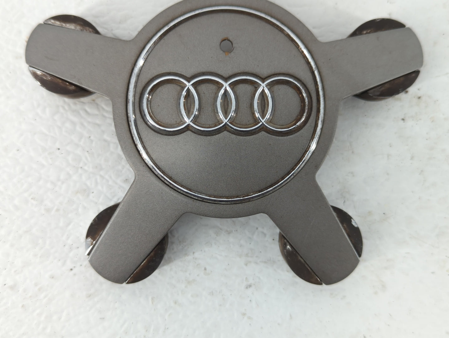 2018 Audi A4 Rim Wheel Center Cap Grey - Oemusedautoparts1.com