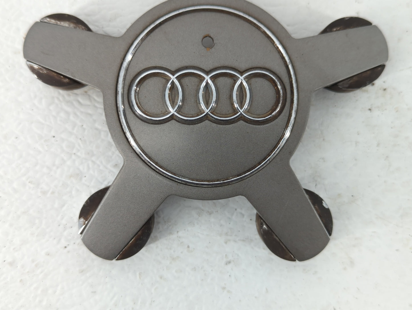 2018 Audi A4 Rim Wheel Center Cap Grey - Oemusedautoparts1.com