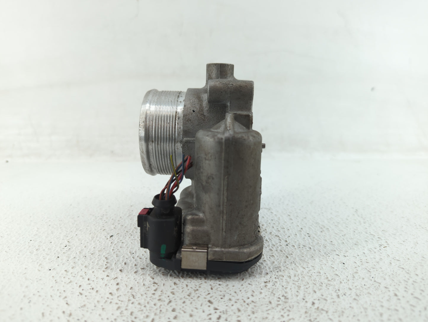 2018 Audi A4 Throttle Body P/N:06K 133 062 AK Fits OEM Used Auto Parts - Oemusedautoparts1.com