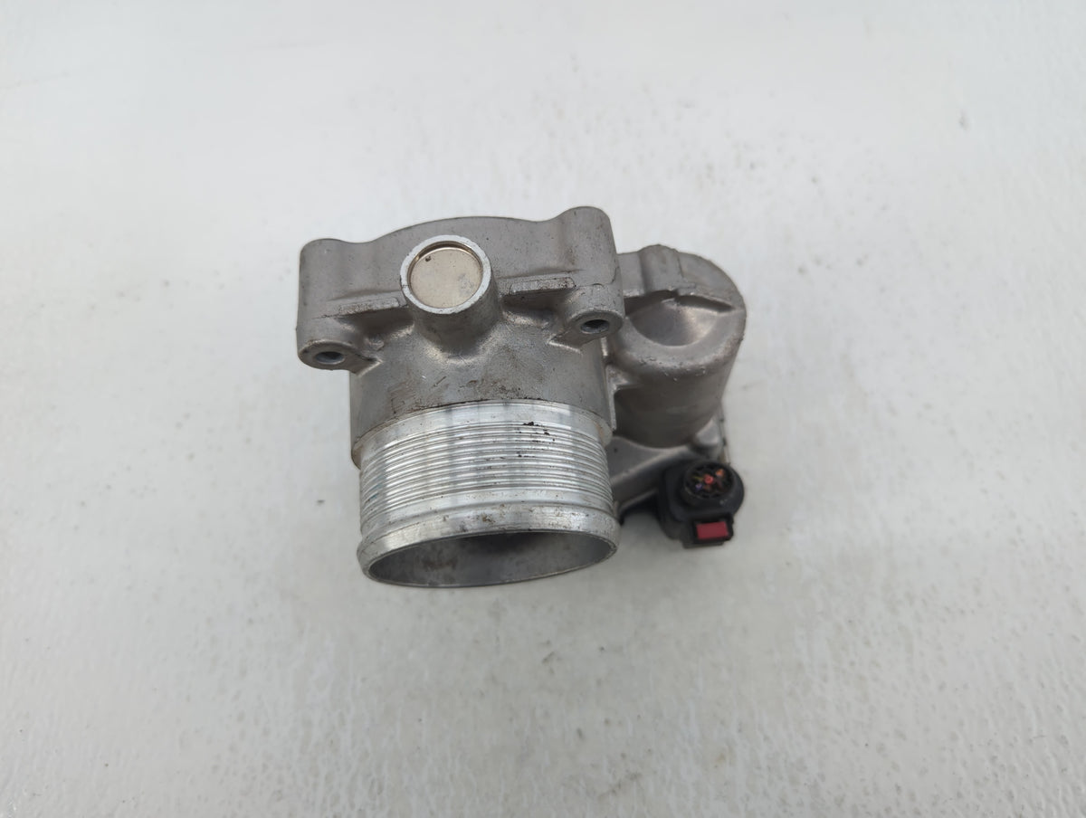 2017 Audi A4 Throttle Body P/N:06K 133 062 AK 06K 133 062 M Fits OEM Used Auto Parts - Oemusedautoparts1.com