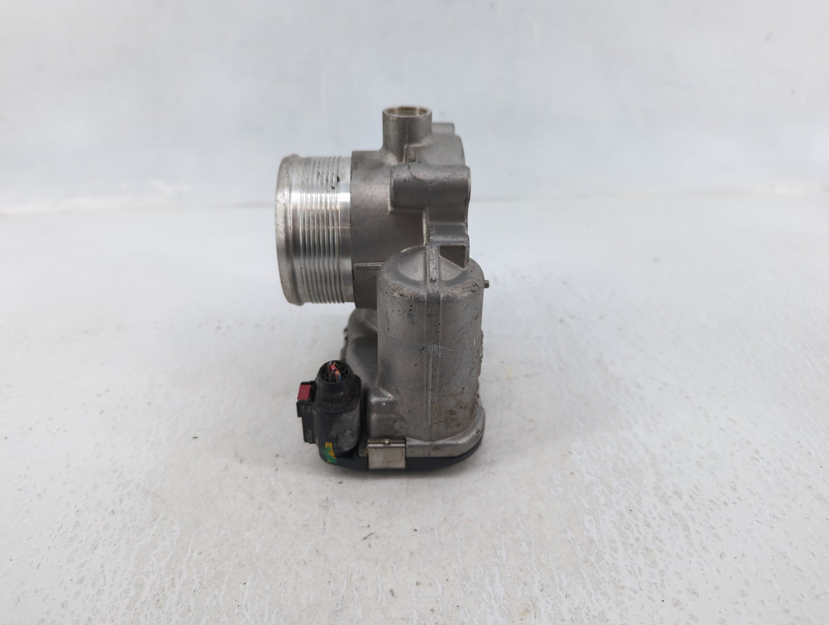 2017 Audi A4 Throttle Body P/N:06K 133 062 AK 06K 133 062 M Fits OEM Used Auto Parts - Oemusedautoparts1.com