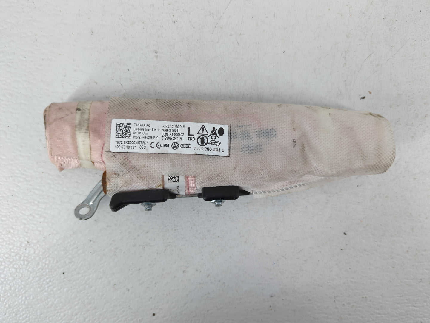 2018 Audi A4 Air Bag Driver Left Steering Wheel Mounted - Oemusedautoparts1.com