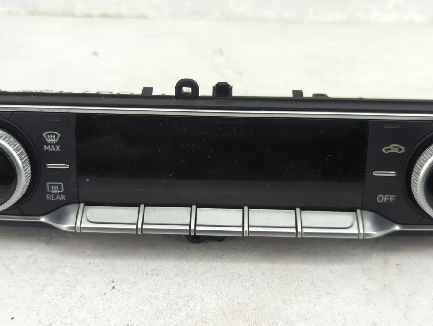 2018 Audi A5 Climate Control Module Temperature AC/Heater Replacement P/N:8W0820043G 5HB013310-16 Fits Fits 2017 2019 2020 O