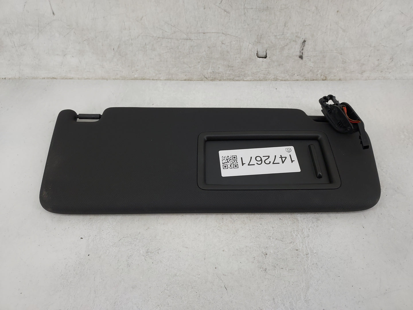 2018 Audi A5 Sun Visor Shade Replacement Passenger Right Mirror Fits Fits 2017 2019 2020 2021 OEM Used Auto Parts - Oemuseda