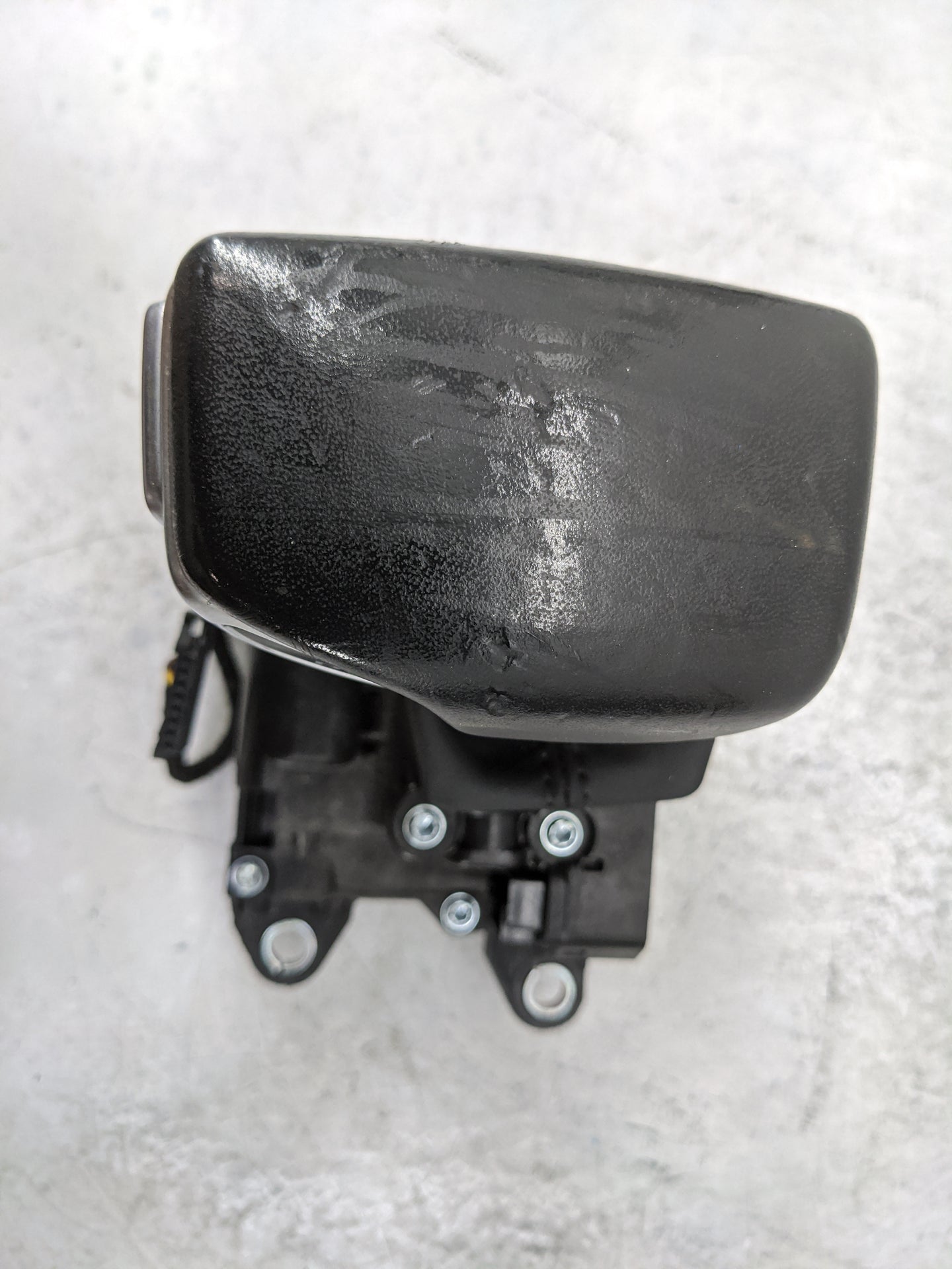 2018 Audi A5 Floor Console Assembly Shifter 1478420 - Oemusedautoparts1.com