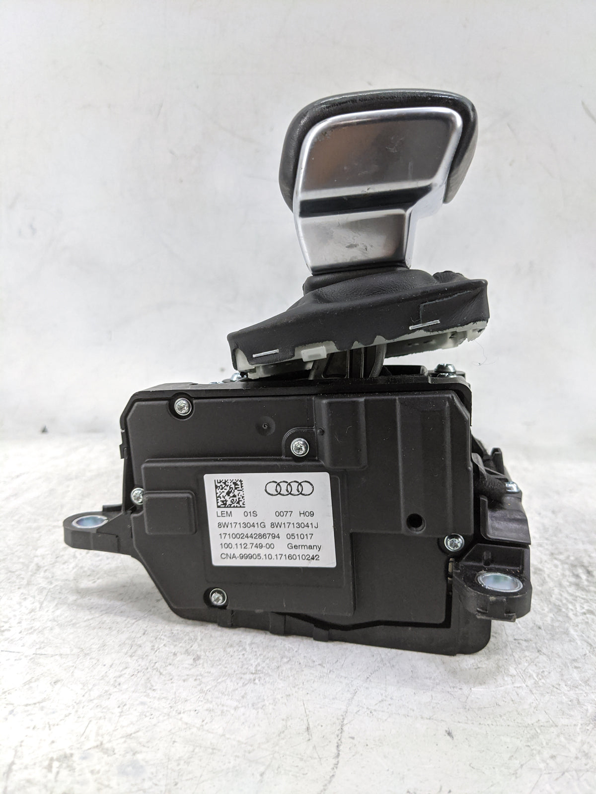 2018 Audi A5 Floor Console Assembly Shifter 1478420 - Oemusedautoparts1.com