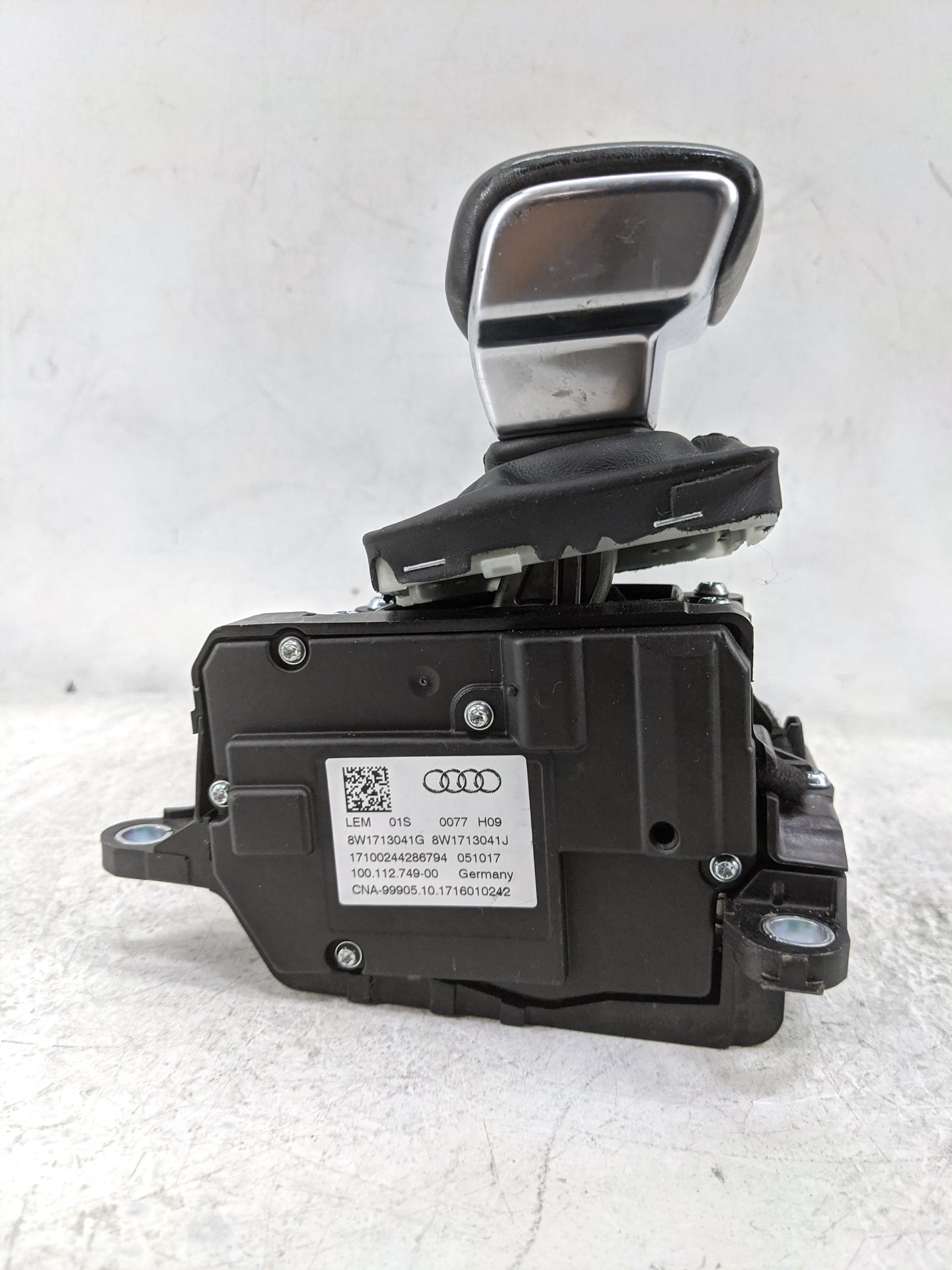 2018 Audi A5 Floor Console Assembly Shifter 1478420 - Oemusedautoparts1.com