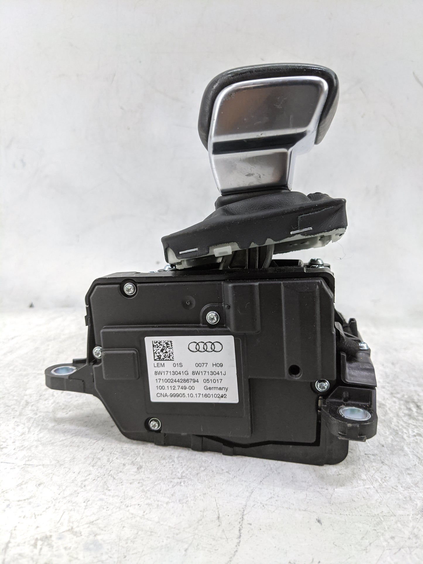 2018 Audi A5 Floor Console Assembly Shifter 1478420 - Oemusedautoparts1.com