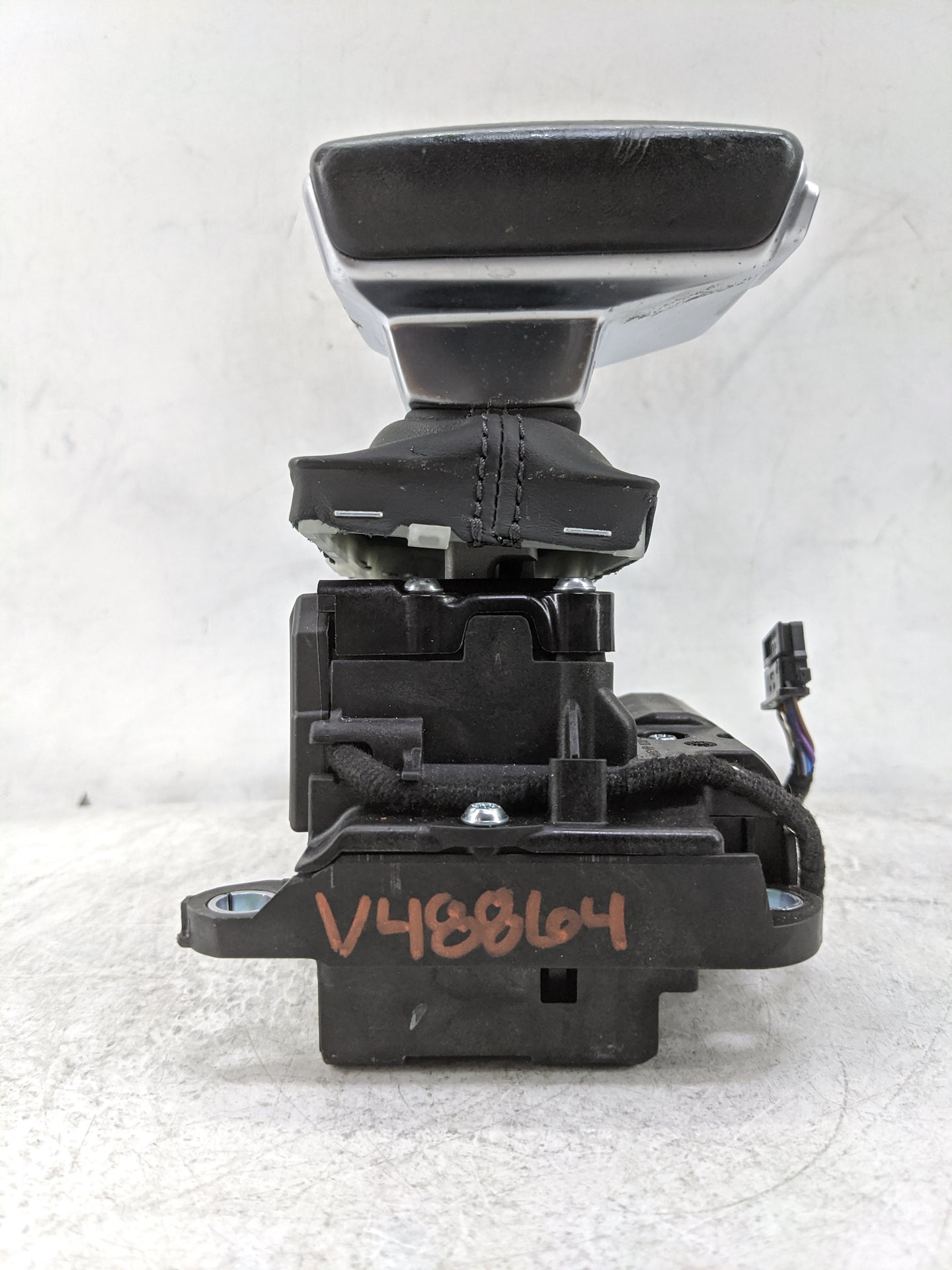 2018 Audi A5 Floor Console Assembly Shifter 1478420 - Oemusedautoparts1.com