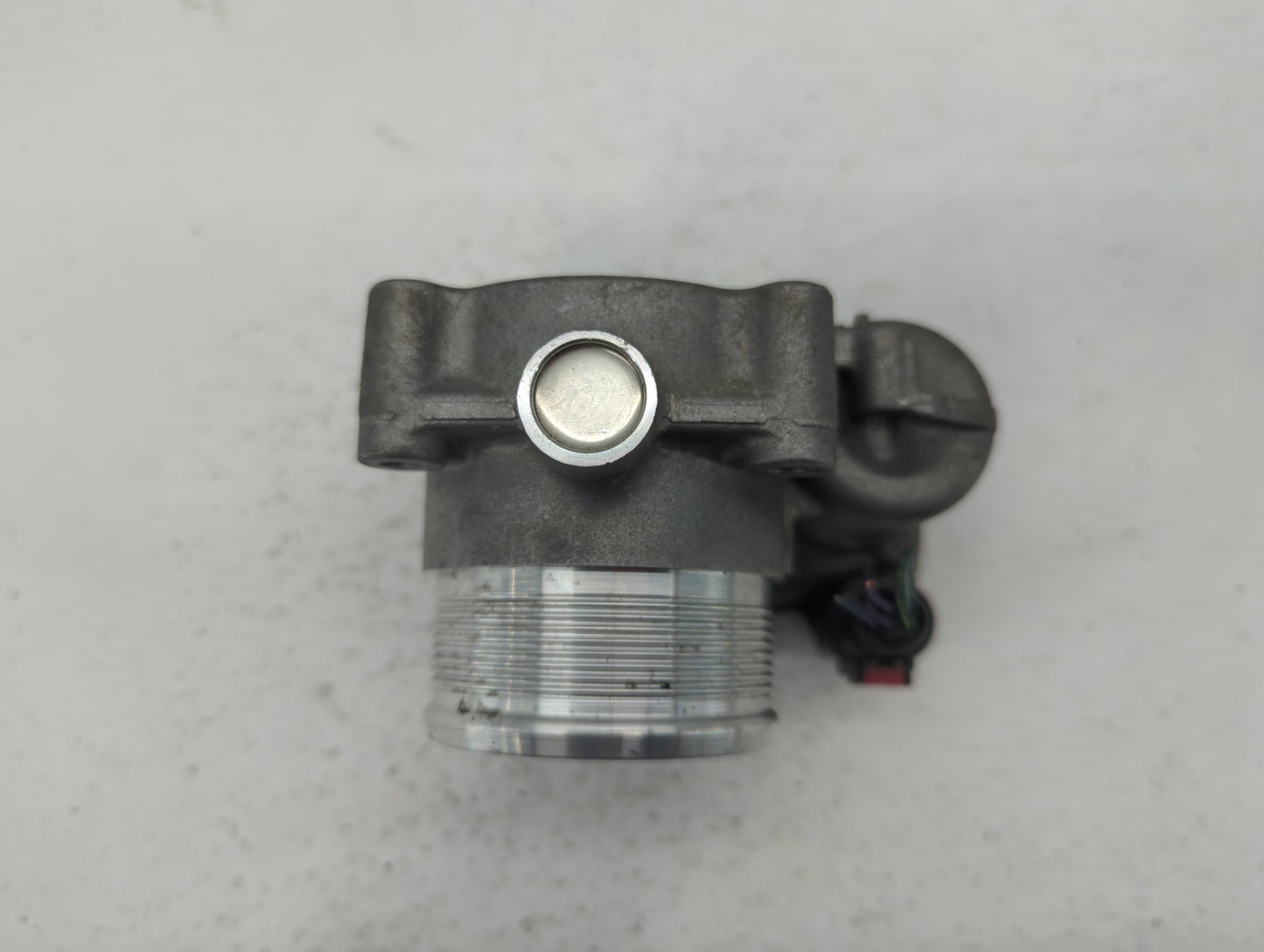 2018 Audi A5 Throttle Body P/N:06K 133 062 AK 06K 133 062 M, 06K 133 062 J Fits Fits 2017 2019 2020 2021 2022 OEM Used Auto 